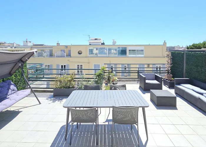 Deux Pieces Terrasse Sous Les Etoiles